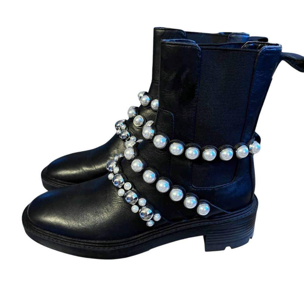 Zara Women’s Black Leather Lug Sole Pearl Silver Stud Accents Sz 36